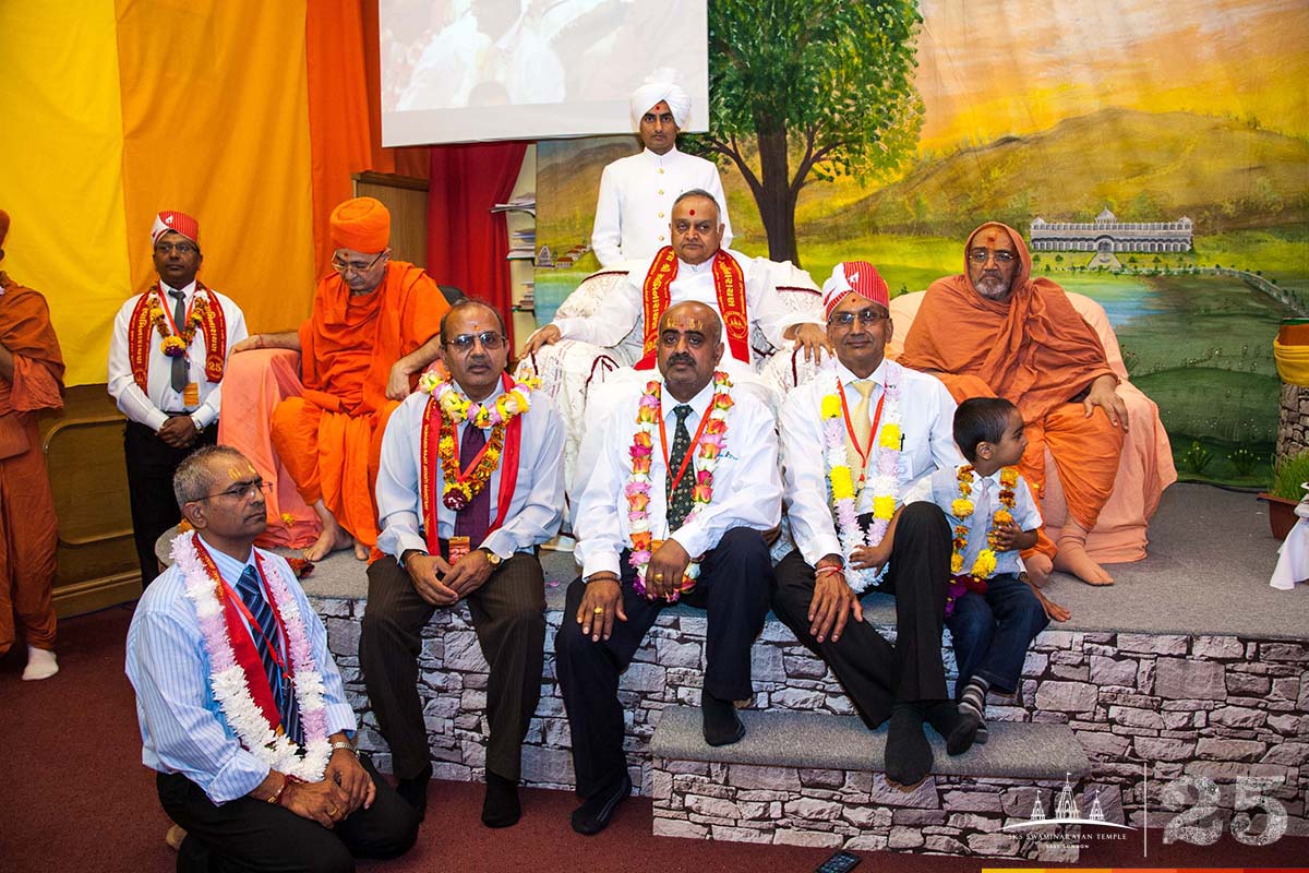 ©1987-2017 SKS Swaminarayan Temple East London